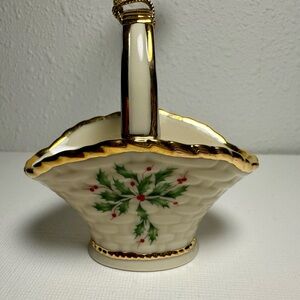 Lenox Ceramic Basket with Holly Design